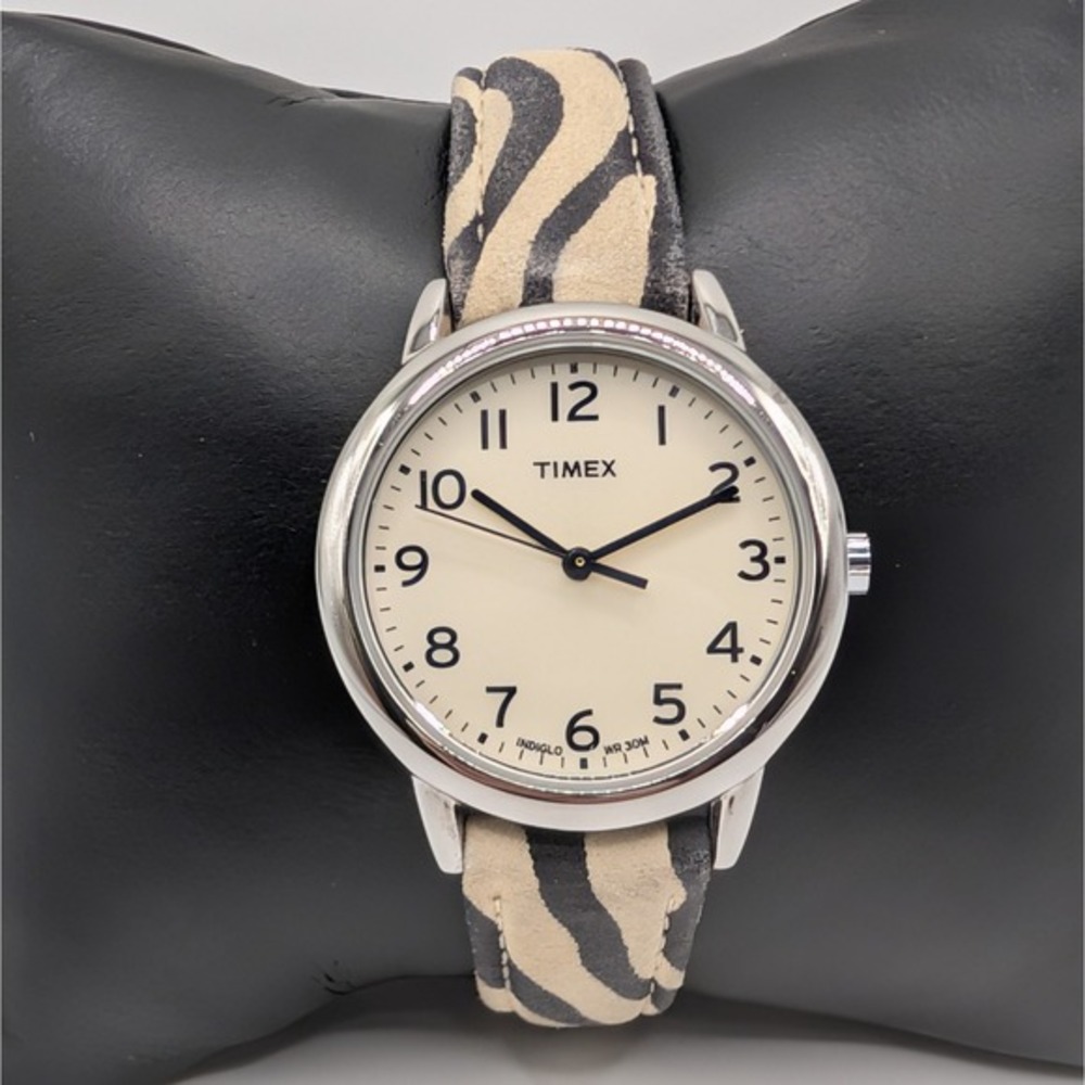 Timex Indiglo Womens Watch Zebra Strap WR30M Quartz CR1216 W4‎